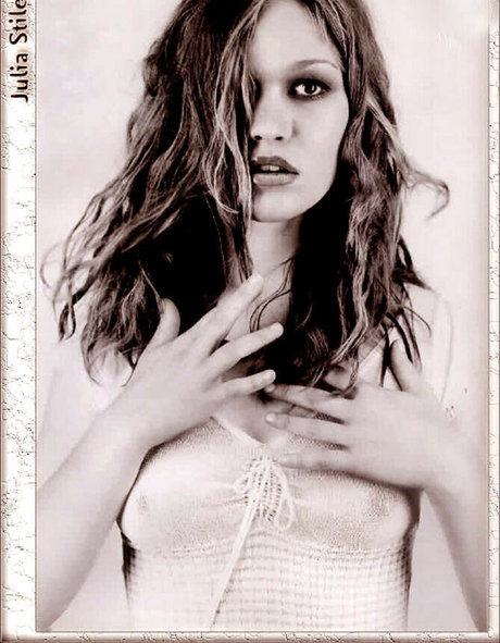 Julia Stiles ホットスター 写真