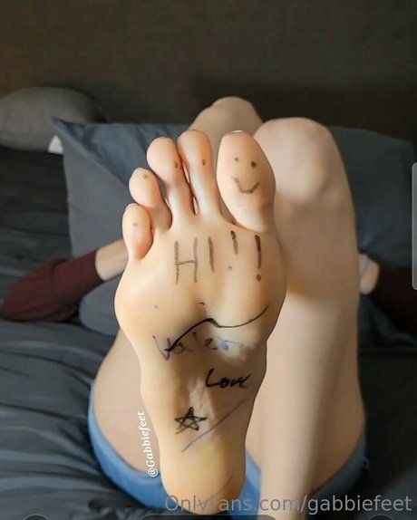 gabbiefeet エロティックなポルノスター 写真