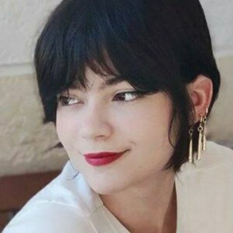 Lari Anjos ヌードのポルノスター 写真