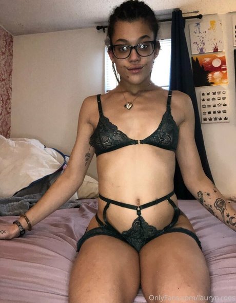 lauryn roes 完璧なスター 写真