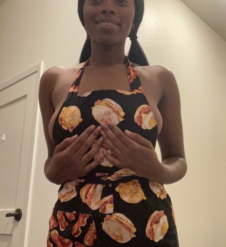 blackdelphine ポルノスター 美しい 写真
