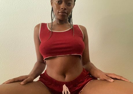 blackdelphine xxx女優 画像