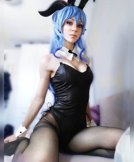 Michal Cosplay エロティックなモデル 画像