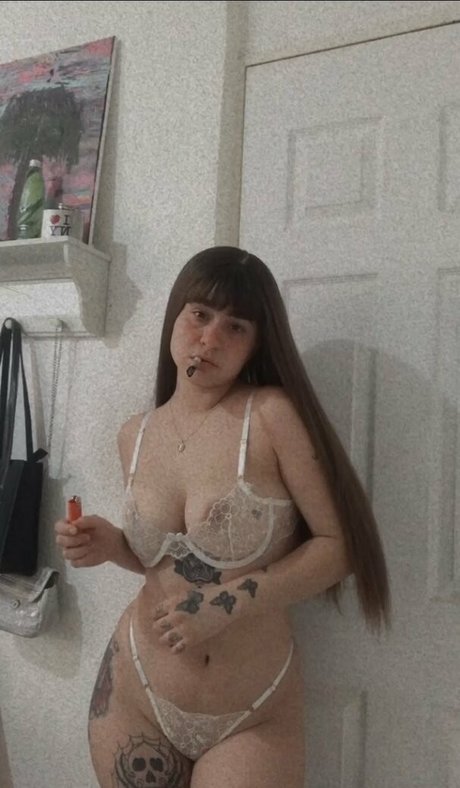 emilsse99 アダルトモデル 写真