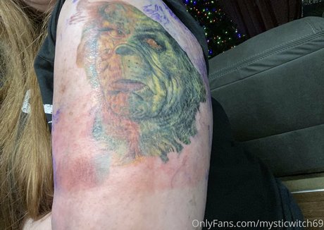 mysticwitch69 ヌードモデル 写真