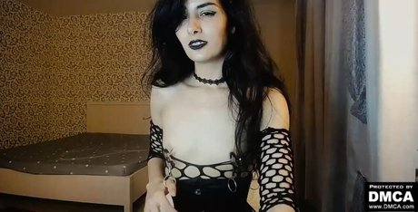 足の裏3P OnlyFans アートヌード 画像