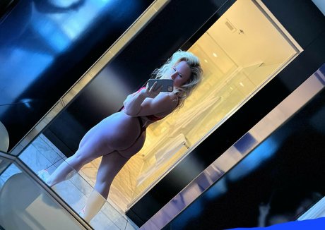 Jazmin Gillespie ポルノスター 写真