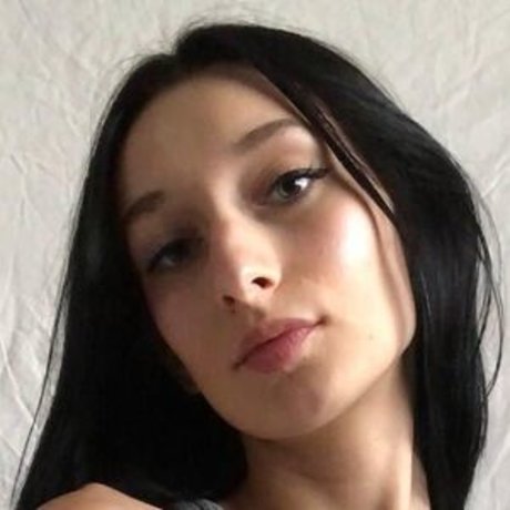 RoxyyyMilano セックススター アーカイブ