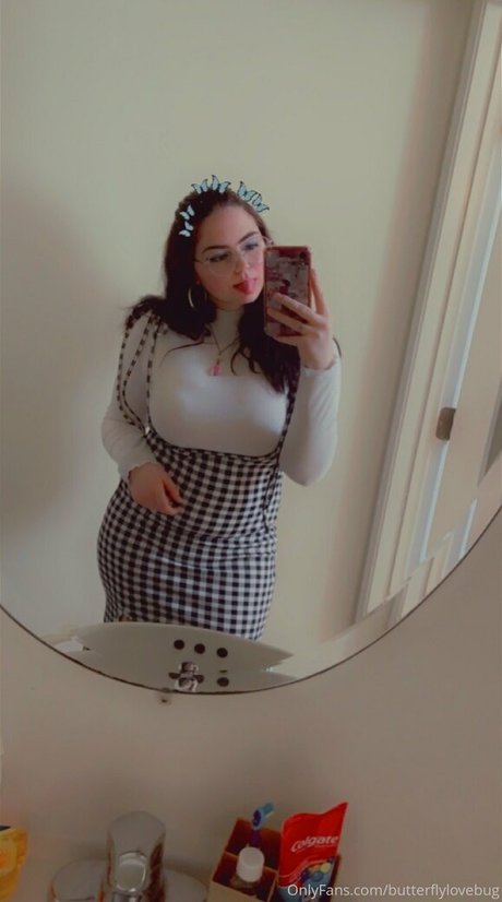 butterflylovebug セックス女優 写真