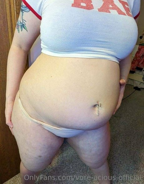 vore acious official 可愛いモデル 画像