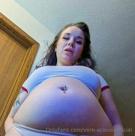 vore acious official ヌードモデル 写真