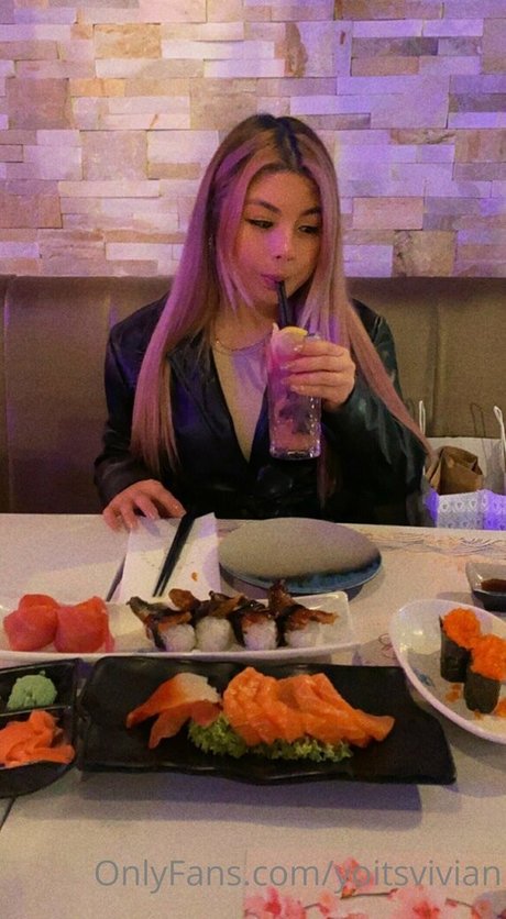 yoitsvivian トップモデル 写真
