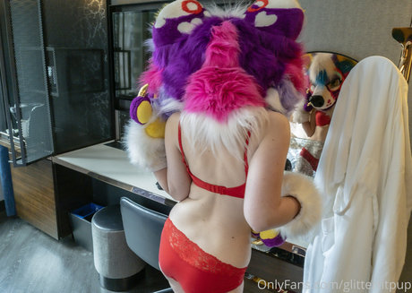 glittertitpup ポルノスター アート 写真