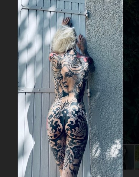 inkedlolita 美しい女優 画像