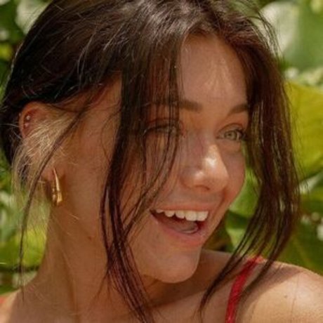 Tabitha Swatosh セックス女優 アーカイブ