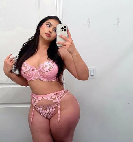 isabelxx かわいいポルノスター 写真