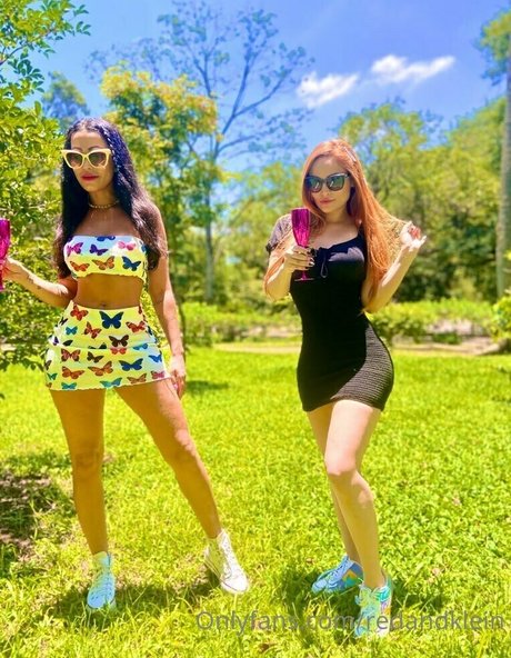 redtopmodel2022 ヌードスター 写真