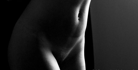 modeladventurerfree ヌードモデル 写真