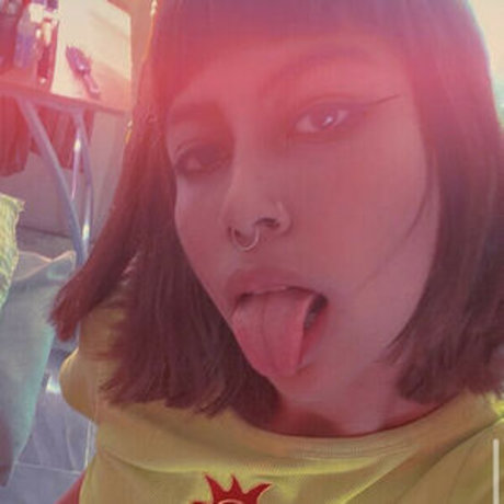 Pauline Balderas ヌードスター 写真