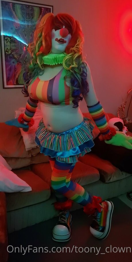 toony clown 無料のポルノスター 画像