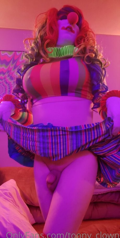 toony clown ヌードモデル 写真