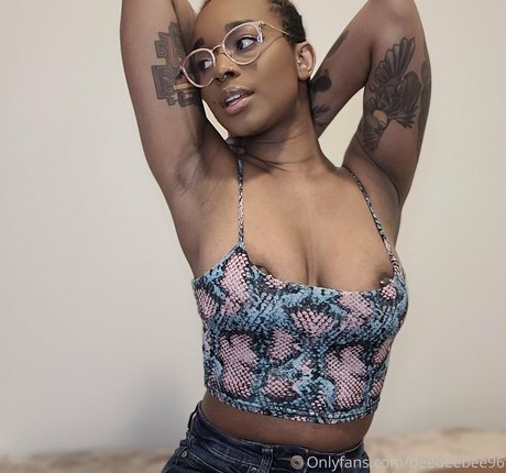 deedeebee96 トップ女優 写真