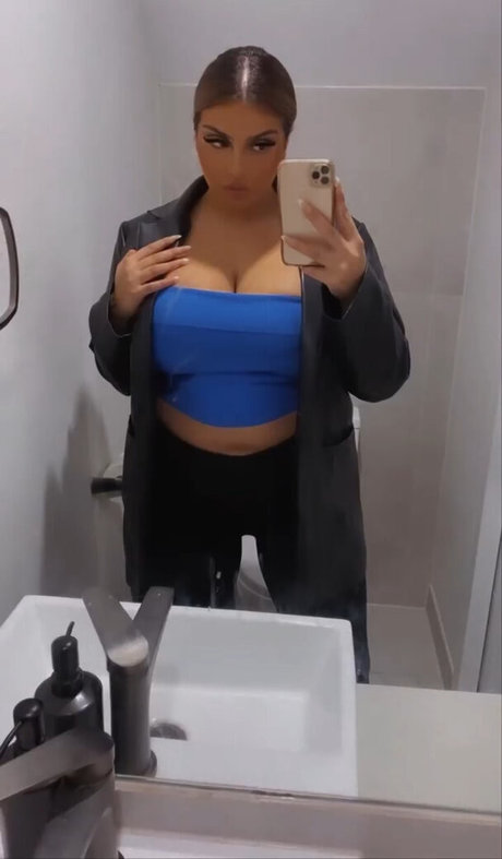 Chloe C トップ女優 写真