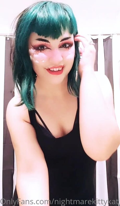 Nightmarekittykat ポルノスター 可愛い 写真