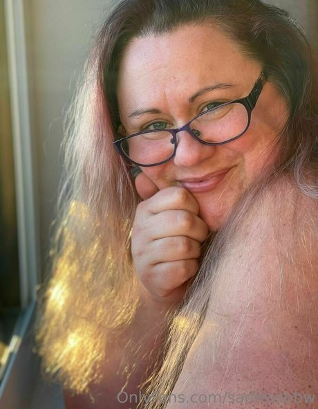 sadiessbbw ホットなスター 写真