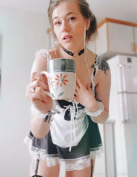 ms miri エロティックなスター 写真