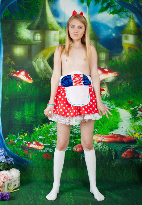 Nimfa セクシーなポルノスター 写真