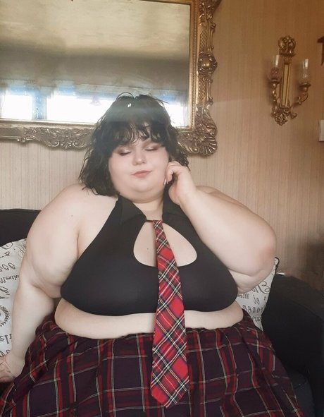thebbwarabellarose HDスター 写真