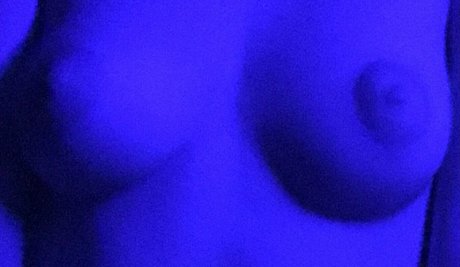 xxx オンリーファン ポルノ 画像