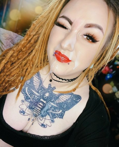 小さなお尻のOnlyFans アートヌード 写真