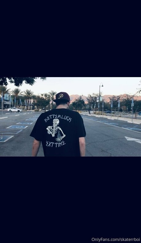 skaterrboi アートモデル 画像