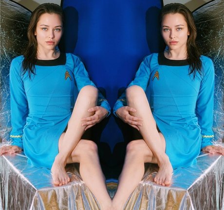 Kjaneway ヌードのポルノスター 写真