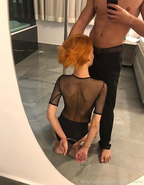 gabrielasellmann アート女優 画像