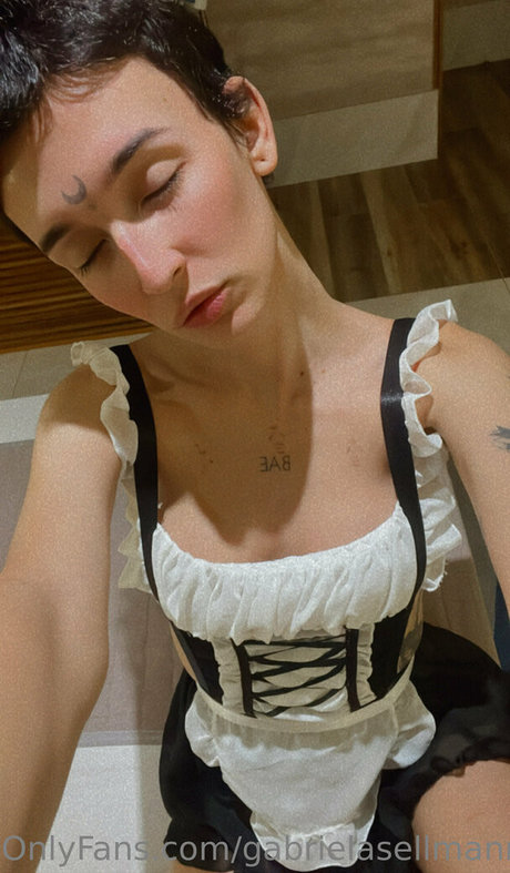 gabrielasellmann ホットスター 画像
