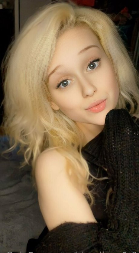 blondieee1 0 ヌードスター ギャラリー