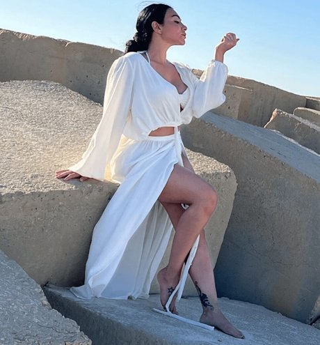 Mirhan Hussein 独占モデル 写真