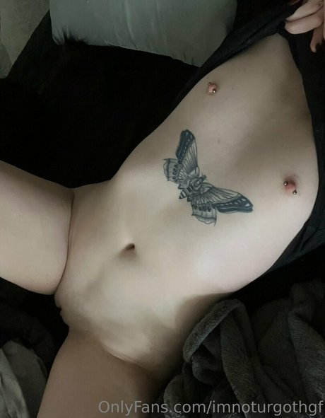 imnoturgothgf 無料モデル 画像