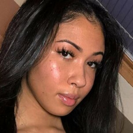Danielle Ramona ヌードスター 画像