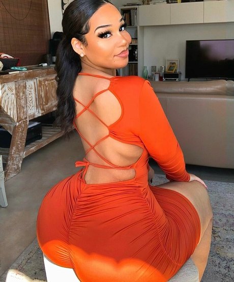 Marie Assie トップポルノスター 写真