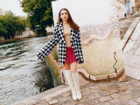 Lily Collins ポルノスター 写真