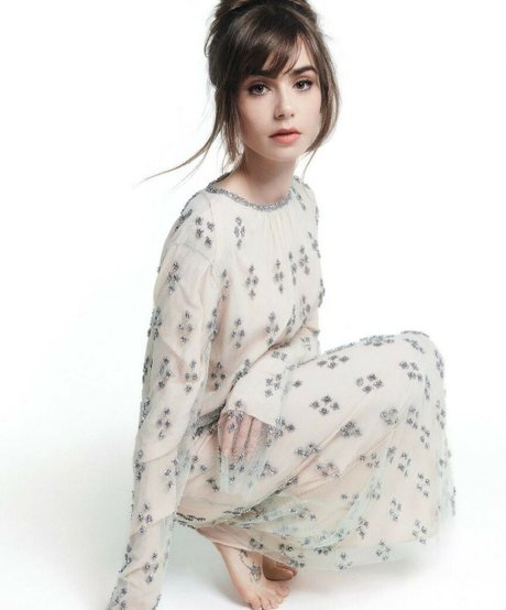 Lily Collins セックススター ギャラリー