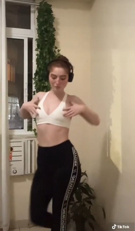 Duda Matte ホット女優 ギャラリー