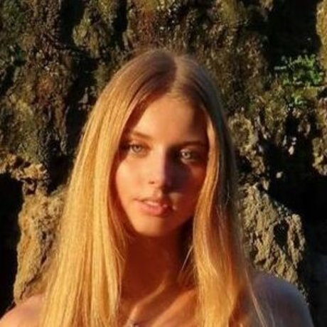 Ieva Kursev HDポルノスター 画像