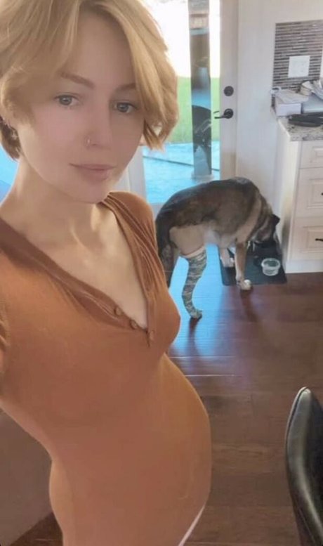 女性ボディビルダー オンリーファンズ ホットヌード 写真