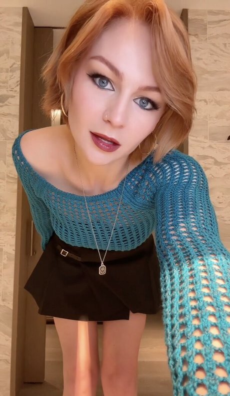 KallMeKris ヌード女優 画像