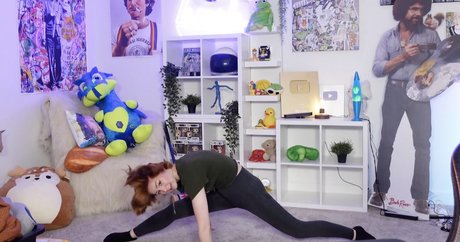 KallMeKris セックス女優 写真